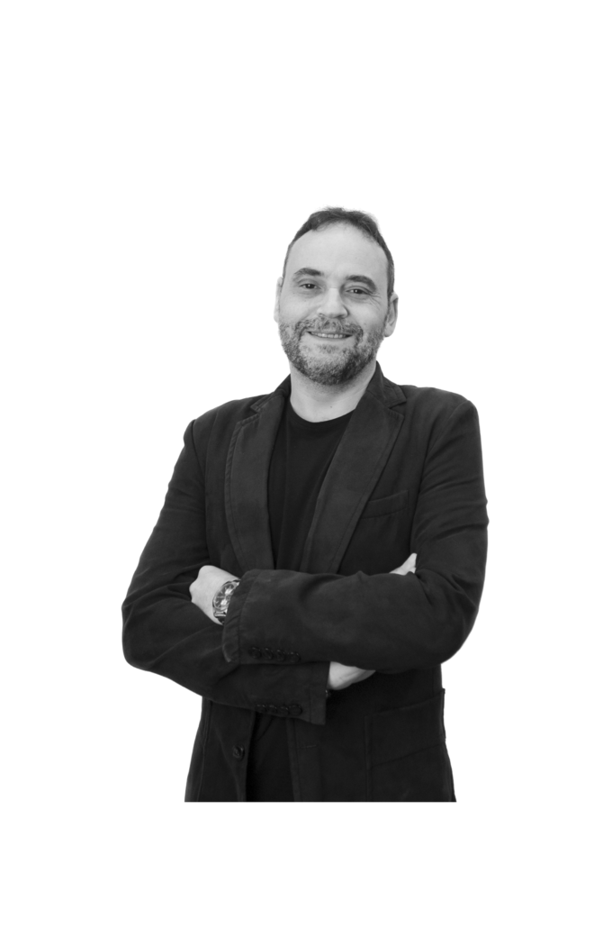Iñigo García Inigo Garcia 670x1030 - Iñigo García