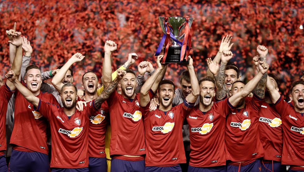 Entregamos el Premio de Honor a Osasuna y su centenario